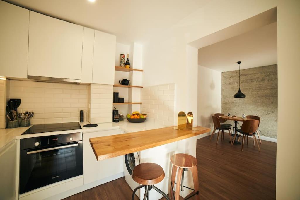 Ultracentral Two Rooms Apartment In 부쿠레슈티 외부 사진