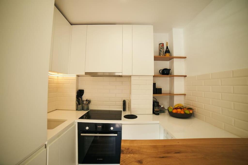 Ultracentral Two Rooms Apartment In 부쿠레슈티 외부 사진